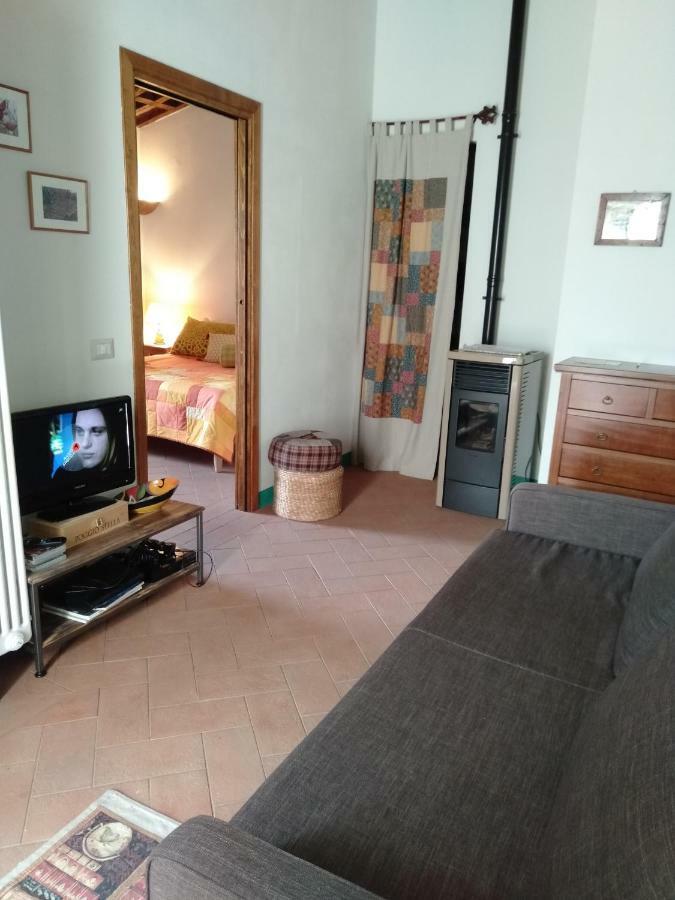Casa Vacanze "Nonna Vela" Petroio 外观 照片